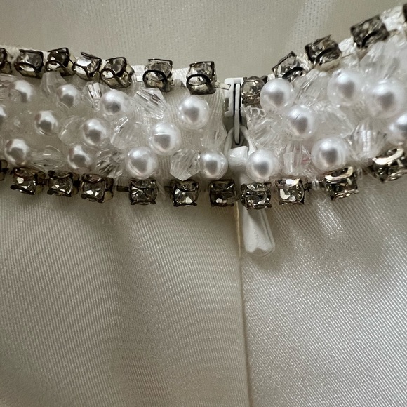 MAC DUGGAL SAVANNA DRESS NWT SIZE 10 WHITE EMBELLISHED - Picture 6 of 8